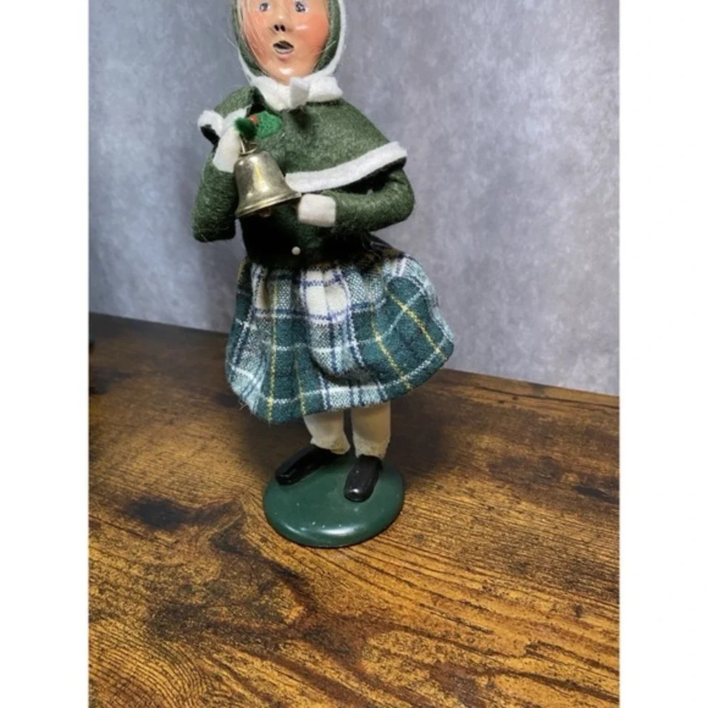 Vintage Byers Choice Carolers‎ Girl Doll Figurine With Bell Christmas 90s